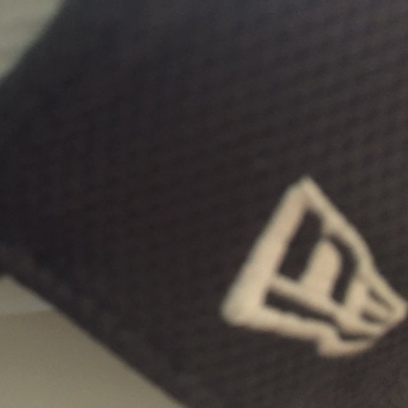 Boston Red Sox World Series 2013 New Baseball cap w/stickers/tags - Picture 4 of 7